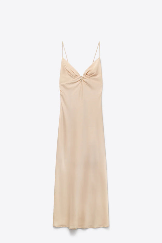 Frida - Vestido slip de satén beige con detalle fruncido